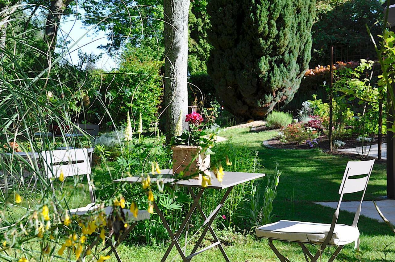 Au Jardin De Lisa Bed & Breakfast Cherreau Exterior photo